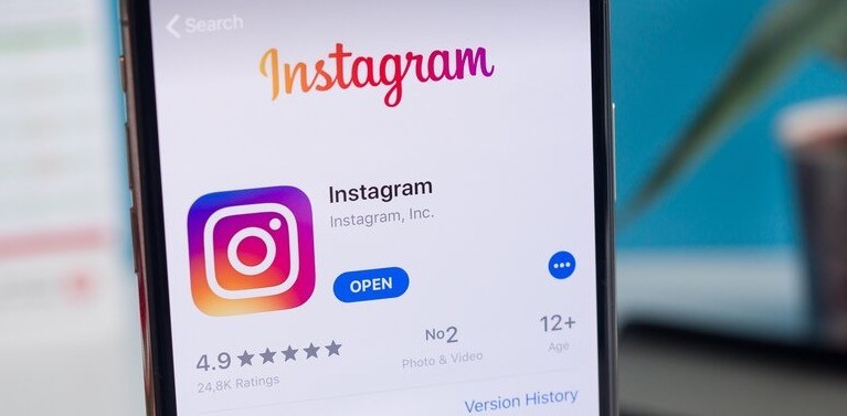 Instagram cambia volto: arrivano le schede Reels e Shop (per tutti)