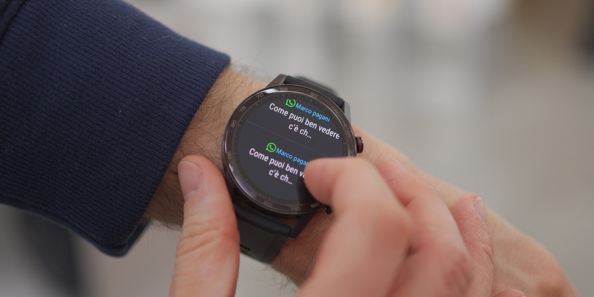 Smartwatch Sportivo Orologio Polso Impermeabile Monitora Pressione  Sanguigna GPS Assistente Vocale Integrato Ricaricabile Compatibile iOS  Android