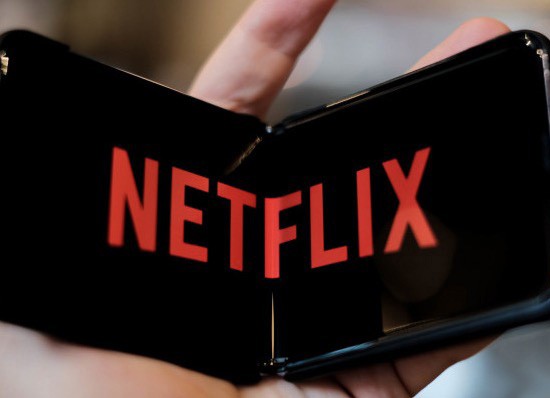 Netflix non ha aumentato i prezzi in Italia. Ma potrebbe farlo presto