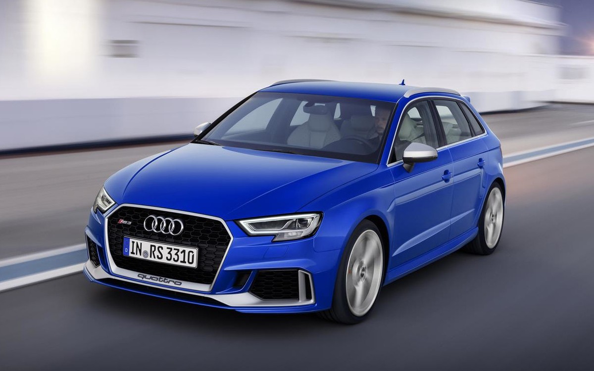 Audi RS3 Sportback 25 yeaRS motore, caratteristiche, prezzo e immagini