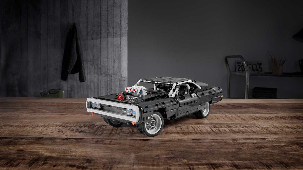 DODGE Charger di Dominic Toretto di Fast and Furious in versione Lego  Technic 