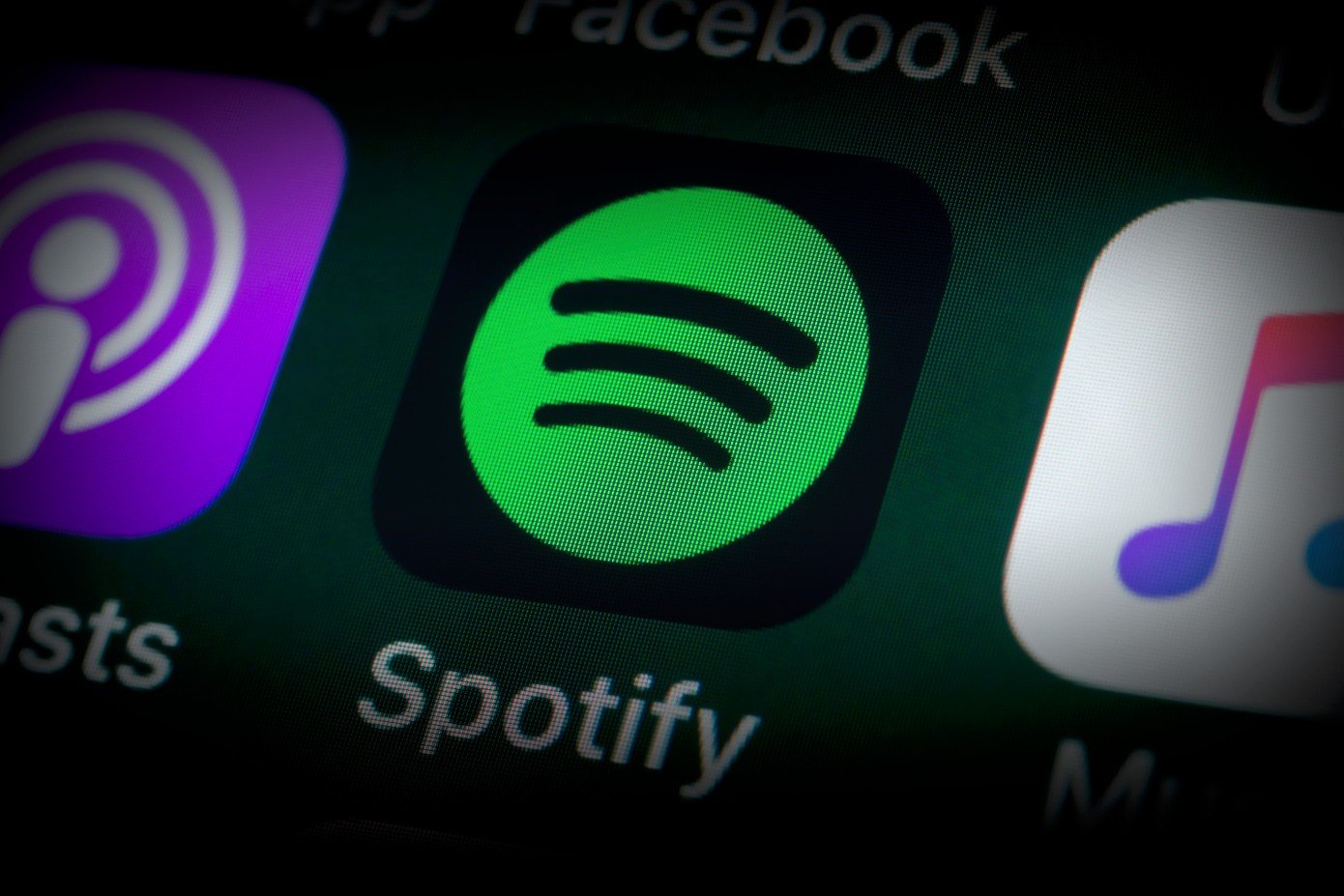 A 50 milioni di abbonati non è ancora redditizia. I fondamentali di Spotify  - Info Data