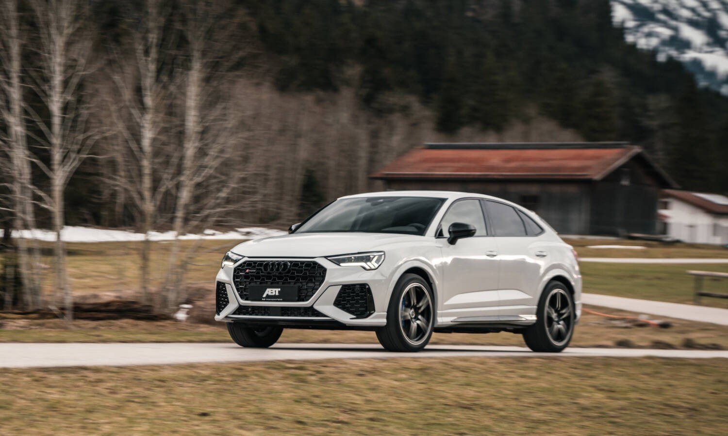 Audi RS Q3 Sportback: La Cura Di ABT Porta La Potenza Del Motore A 440 ...