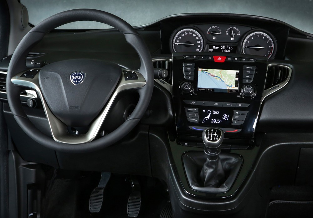 lancia ypsilon accessori interni - Acquista lancia ypsilon accessori  interni con spedizione gratuita su AliExpress version