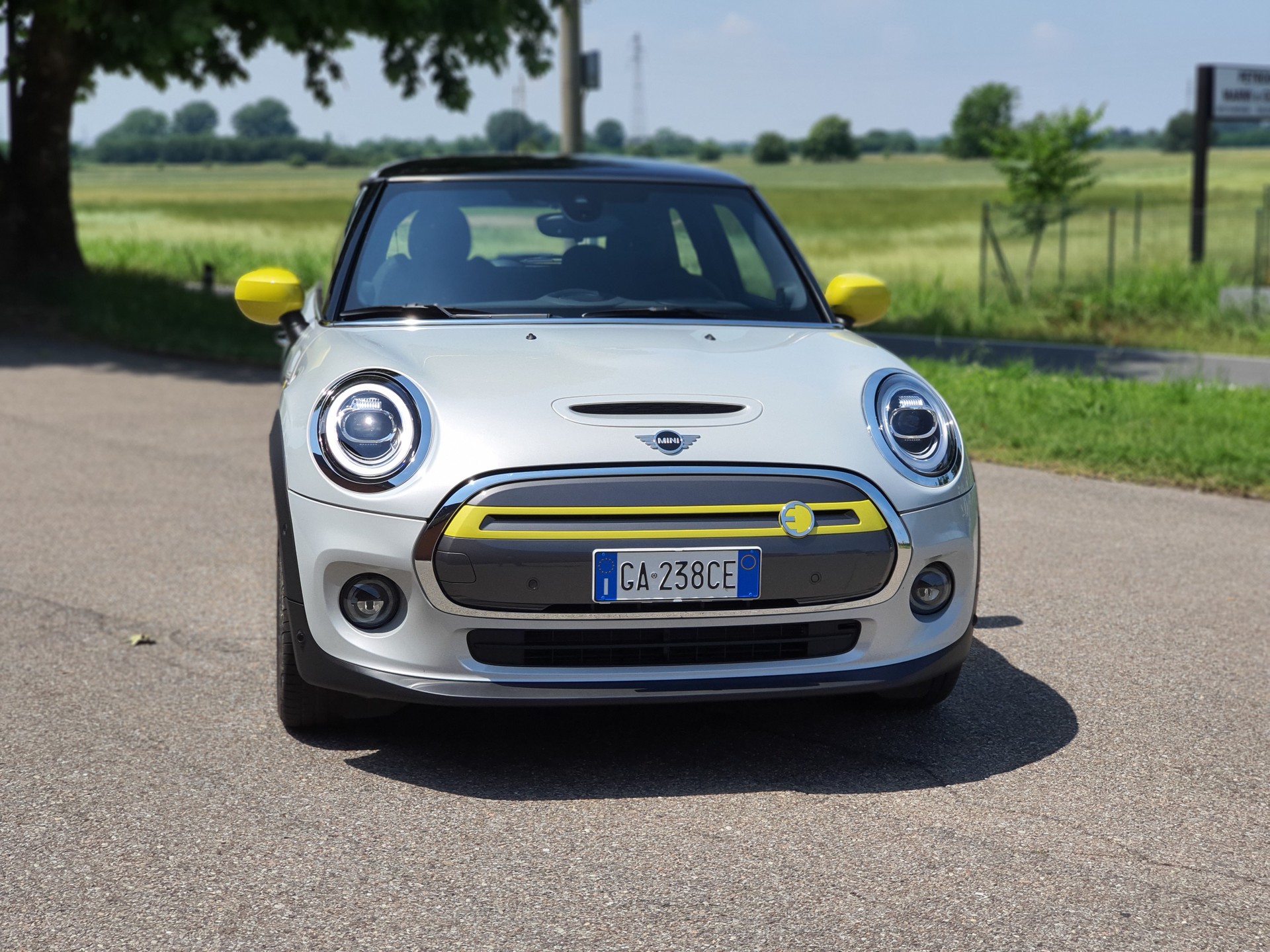 MINI Cooper SE, ecco come si guida la prima MINI elettrica