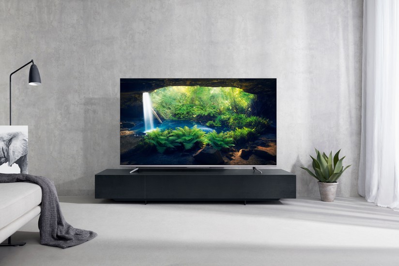 TCL P71 ufficiale: TV 