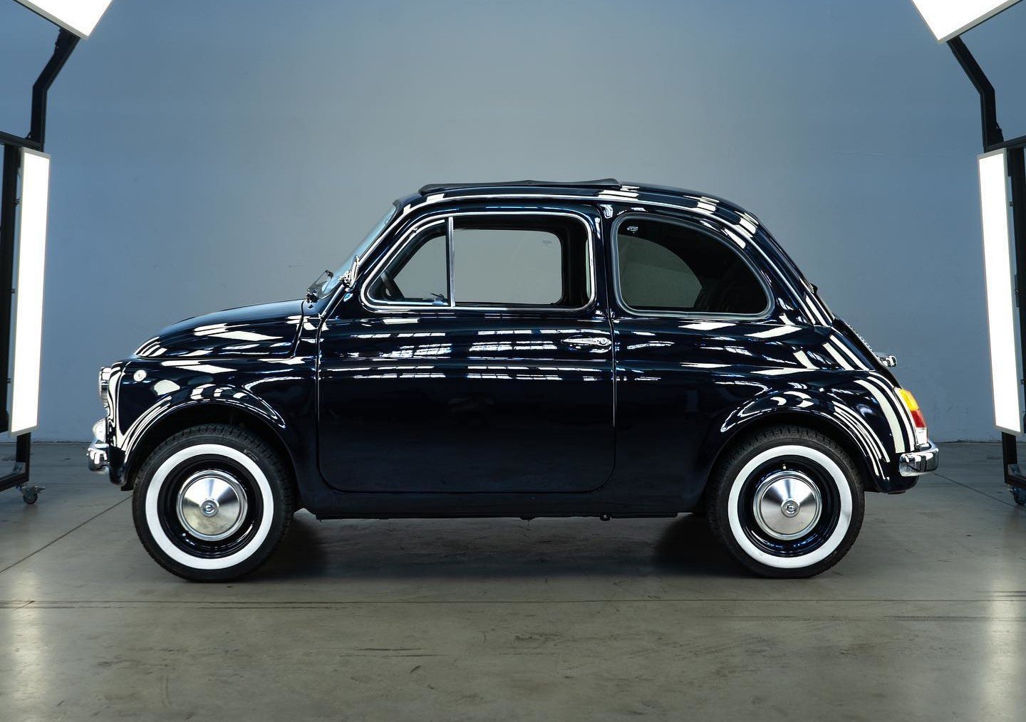 Fiat 500 regina del vintage, è lei la più richiesta tra le auto d'epoca