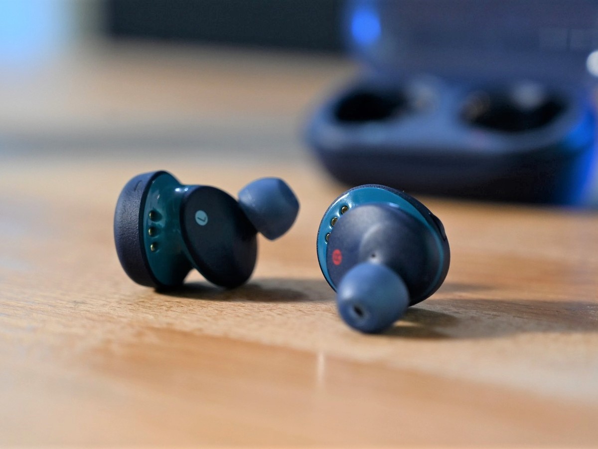 Sony WF-XB700: auricolari top di gamma a 59€, FOLLIA (-60