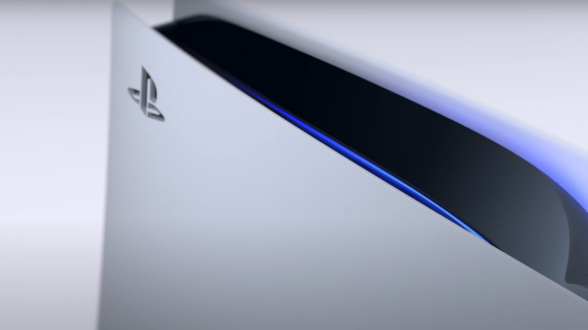 PlayStation 5, bianca non vi piace? Ci sono già le prime cover con colori  alternativi 