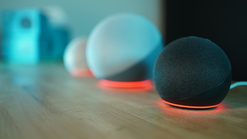 Disponibili i nuovi  Echo Pop! Speaker per la casa intelligente a  soli 17,99€ o a 5€ in più con una lampadina smart Philips Hue!