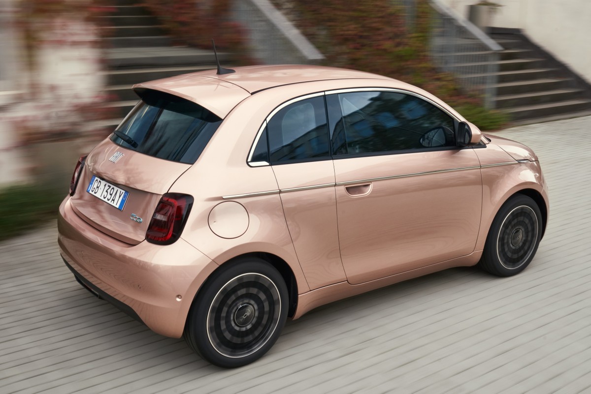 Fiat 500 3 1 Elettrica Una Porta In Pi Per Essere Versatile I Prezzi 