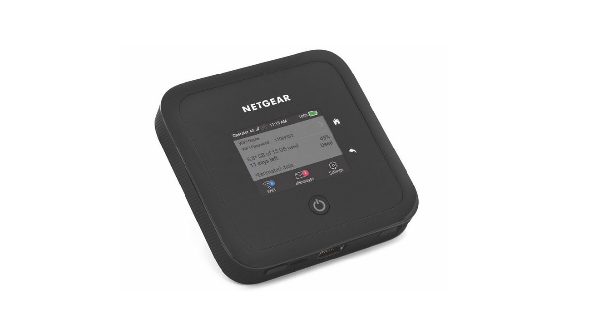 Netgear Nighthawk M5: il router mobile 5G con WiFi 6 arriva in Italia