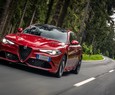 Alfa Romeo Giulia Quadrifoglio: "Auto sportiva dell’anno" per AUTO BILD
