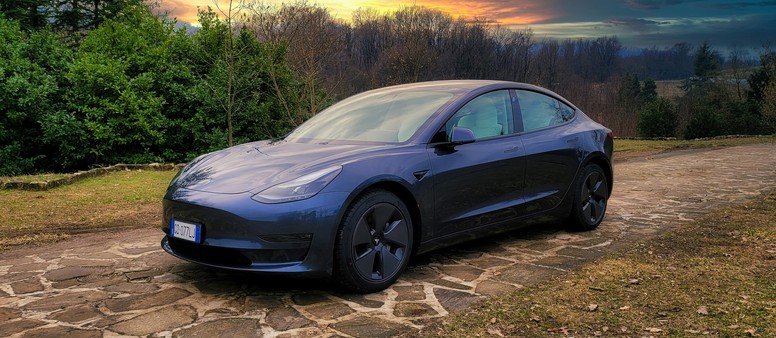 A-Pro Tesla DarkBlue, Opinioni e Prezzi