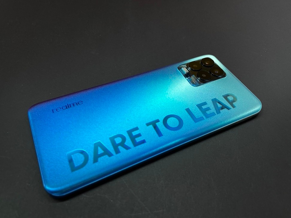 Realme 8 Pro, nuovo aggiornamento migliora il comparto
