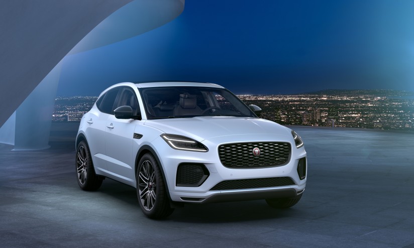 Jaguar E-PACE: arrivano Intelligenza Artificiale e sospensioni