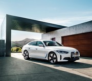 BMW i4: prime foto spia dell'elettrica rivale di Tesla Model 3 ...