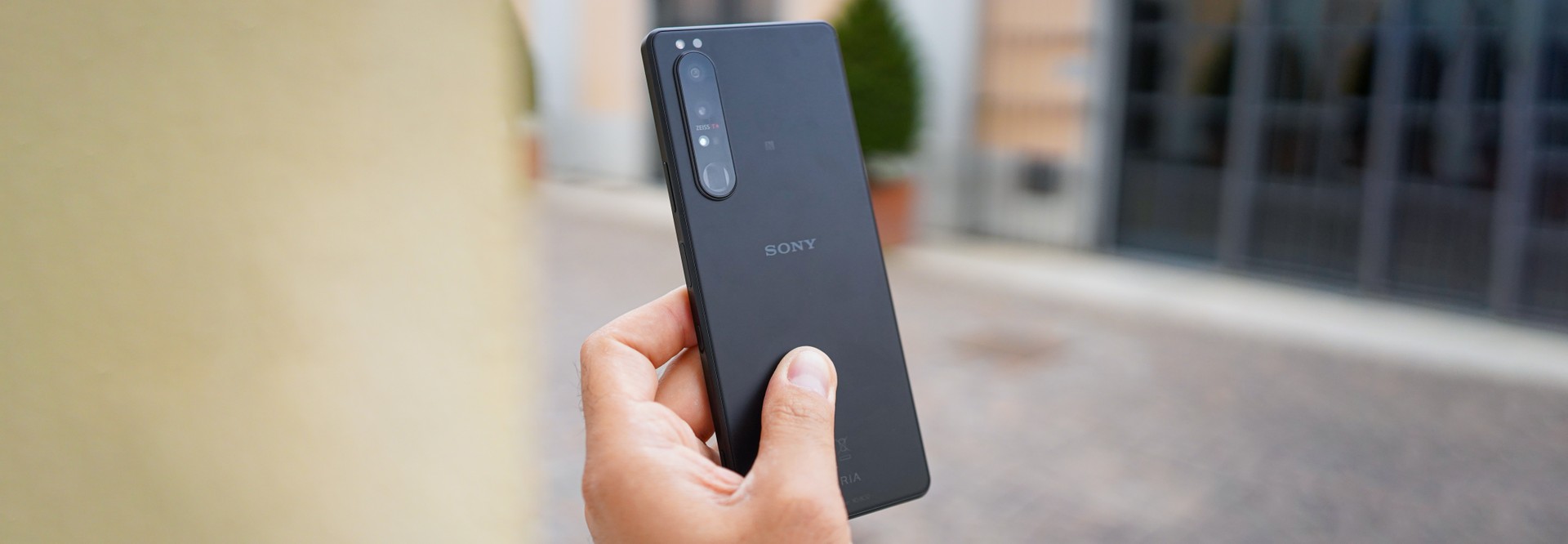 Sony Xperia 1 IV arriverà a maggio: come sarà secondo i primi rumor