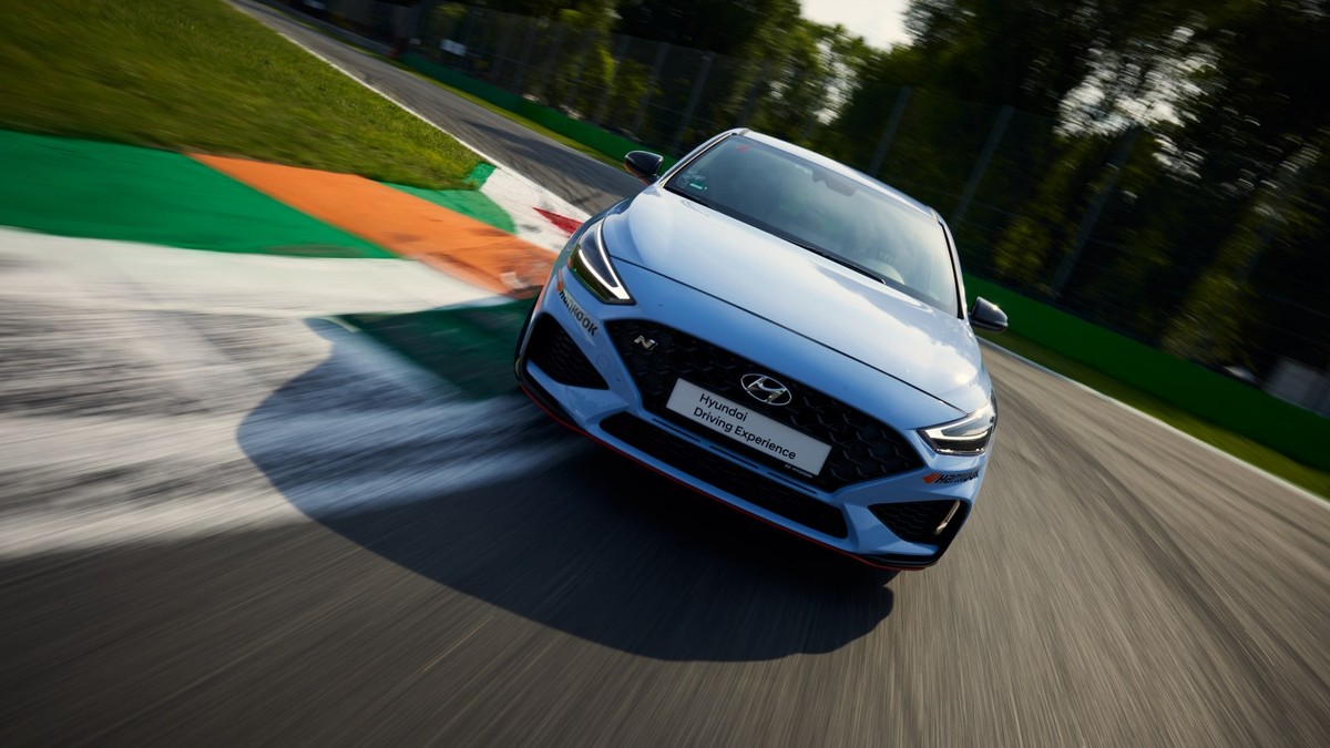 Auto nuova HYUNDAI i20 N PERFORMANCE 1.6 T-GDi 204cv NUOVE IN