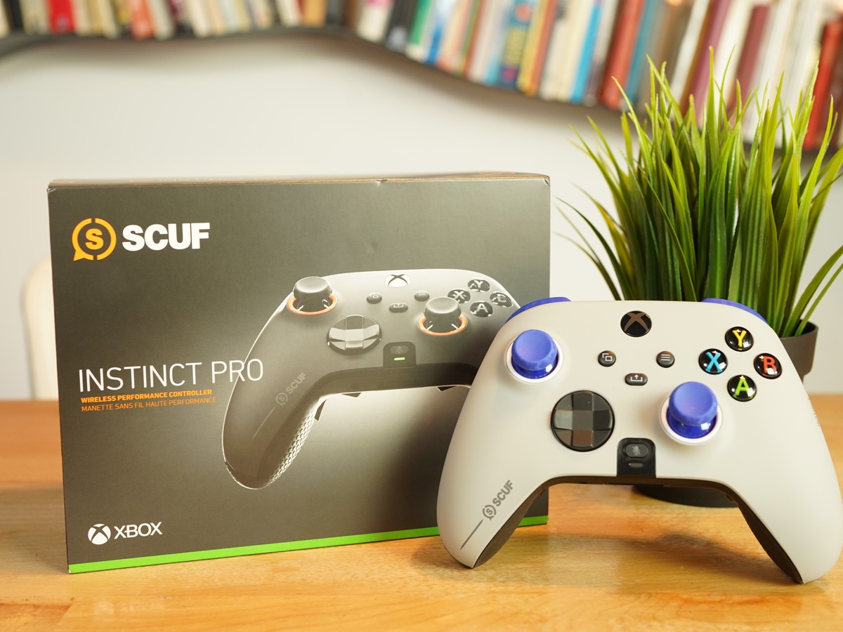 Scuf Instinct: la recensione del pad che lancia la sfida all'Xbox Elite  Controller 