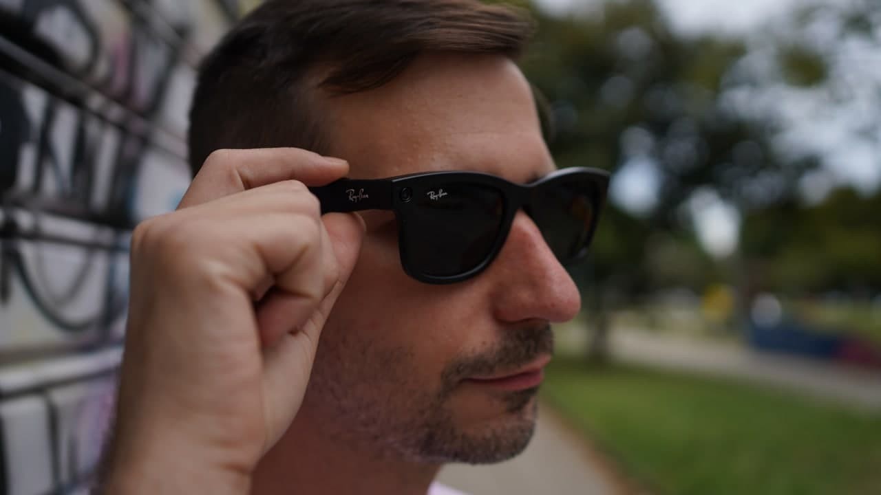 Ray-Ban Stories di nuova generazione, in arrivo streaming e interazione con  gli utenti 